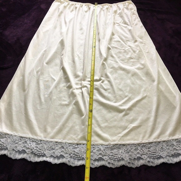 Vintage Women’s Lace Half Slip Ivory Antron Nylon Made in USA Size 26W-28W - Picture 3 of 6